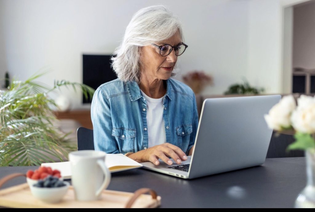 Online Proofreading for Blogs and Websites